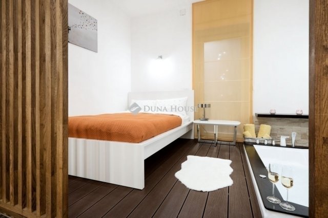 Eladó téglalakás, Budapesten, V. kerületben 117.36 M Ft