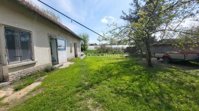 Eladó családi ház, Kisteleken 36.5 M Ft, 4 szobás