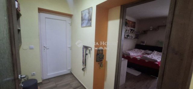 Eladó családi ház, Táplánszentkereszten 79.5 M Ft, 5 szobás
