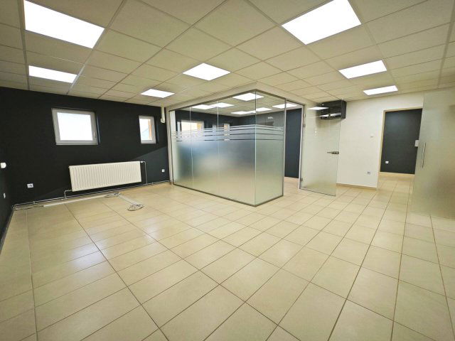 Kiadó üzlethelyiség, Miskolcon 450 E Ft / hó