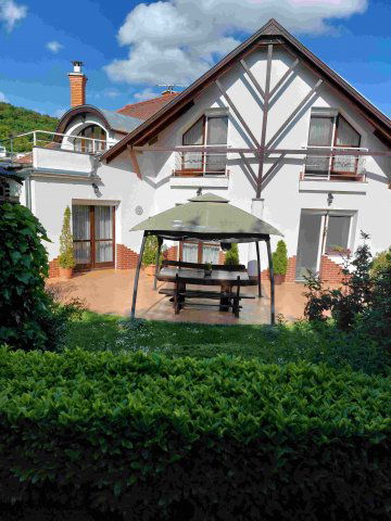 Eladó családi ház, Budapesten, III. kerületben 449 M Ft