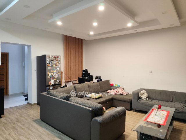 Eladó téglalakás, Budapesten, VIII. kerületben 88 M Ft, 4 szobás