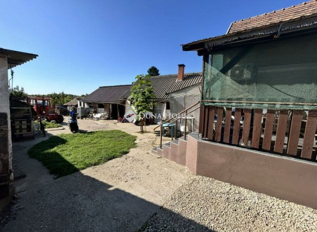 Eladó családi ház, Iregszemcsén 28 M Ft, 4 szobás