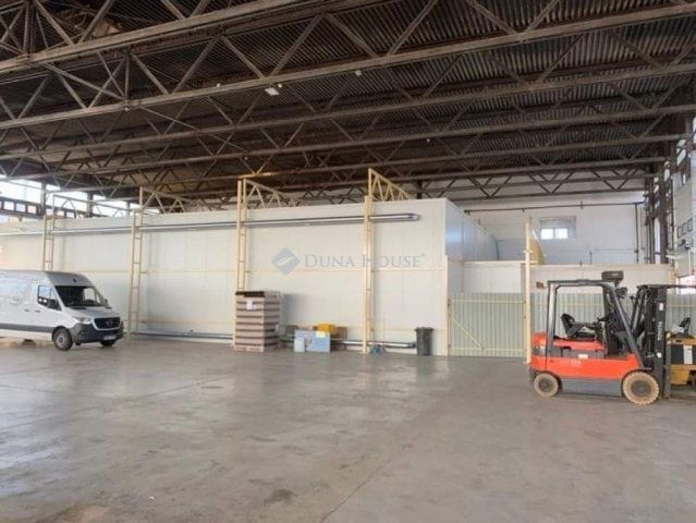 Eladó ipari ingatlan, Hódmezővásárhelyen 210 M Ft