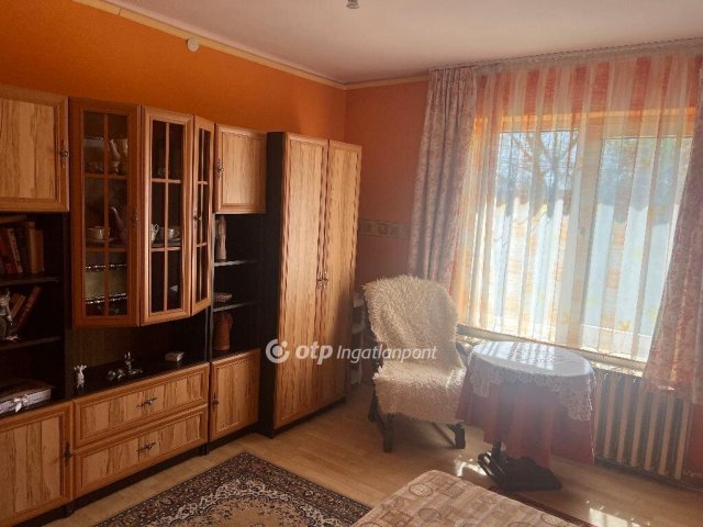 Eladó családi ház, Tarnaleleszen 18 M Ft, 4 szobás