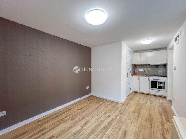 Eladó téglalakás, Budapesten, XX. kerületben 26.9 M Ft, 1 szobás