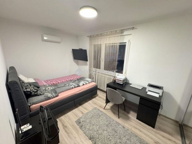 Eladó téglalakás, Budapesten, XIV. kerületben 75 M Ft, 2 szobás