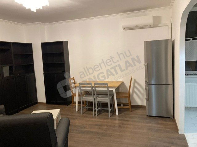Kiadó téglalakás, albérlet, II. kerületben, Fillér utcában