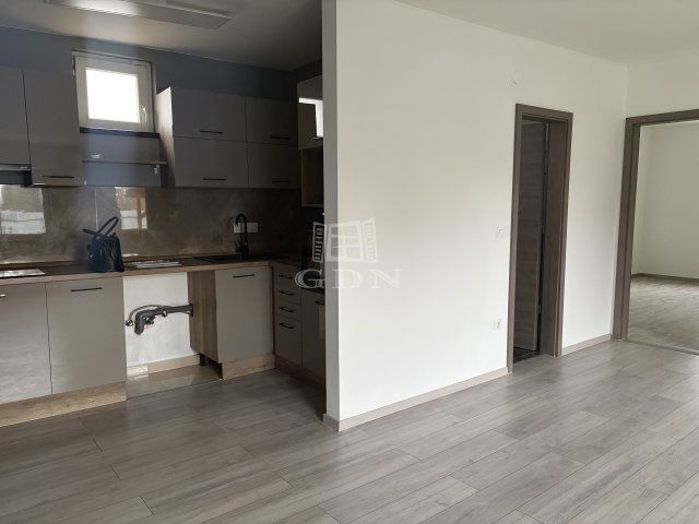 Eladó téglalakás, Isaszegen 56.99 M Ft, 3 szobás