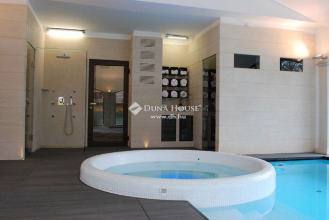 Eladó családi ház, Szentendrén 638.4 M Ft, 3 szobás