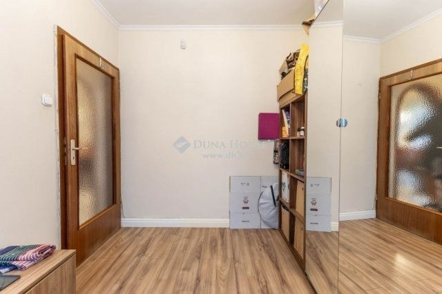 Eladó ikerház, Budapesten, XVIII. kerületben 109.9 M Ft, 5 szobás