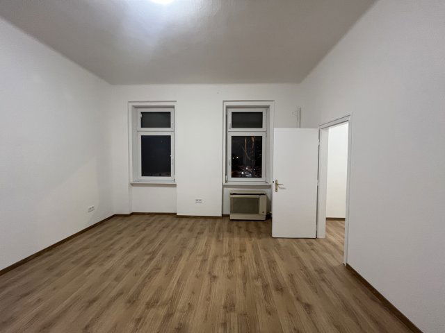 Eladó téglalakás, Budapesten, IX. kerületben 65.7 M Ft