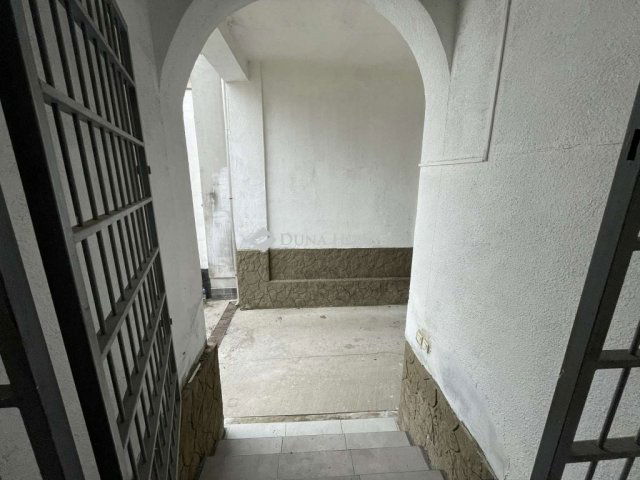 Eladó családi ház, Szegeden 163.78 M Ft, 3 szobás