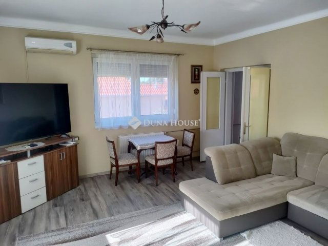 Eladó családi ház, Kecskeméten 115 M Ft, 5 szobás