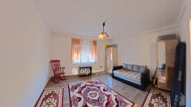 Eladó családi ház, Szomolyán 22 M Ft, 2 szobás