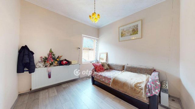 Eladó családi ház, Halmajon 35 M Ft, 3 szobás