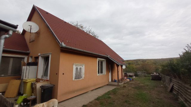 Eladó családi ház, Szőlősgyörökön 29.9 M Ft, 3 szobás
