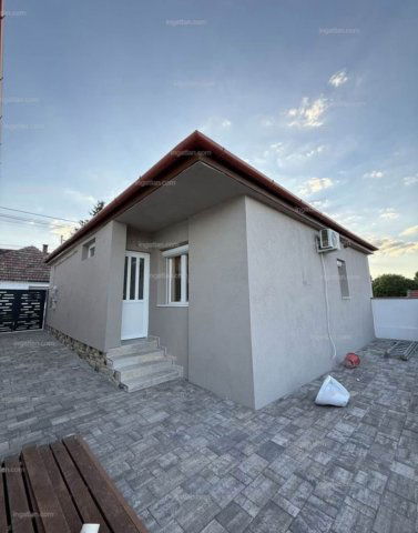 Eladó családi ház, Veszprémben 123 M Ft, 4 szobás