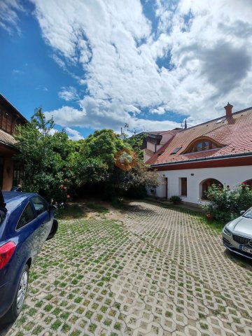 Eladó téglalakás, Pécsett 86.9 M Ft, 3 szobás