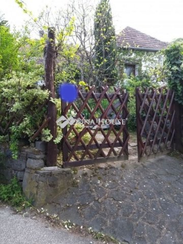 Eladó nyaraló, Badacsonytomajon 77.9 M Ft, 2 szobás