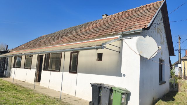 Eladó családi ház, Tolnanémedin 15.9 M Ft, 3 szobás