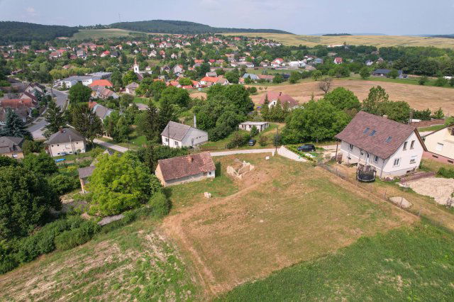 Eladó telek, Gyermelyen 25 M Ft / költözzbe.hu