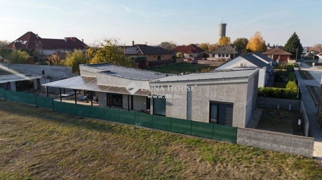 Eladó családi ház, Dabason 125 M Ft, 3 szobás