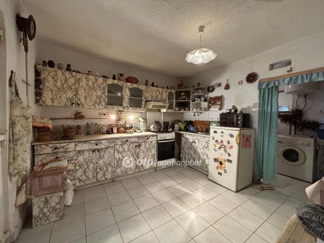 Eladó családi ház, Magyargencsen 19.499 M Ft, 2 szobás