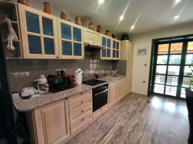 Eladó mezogazdasagi ingatlan, Nagykátán 180 M Ft, 3 szobás