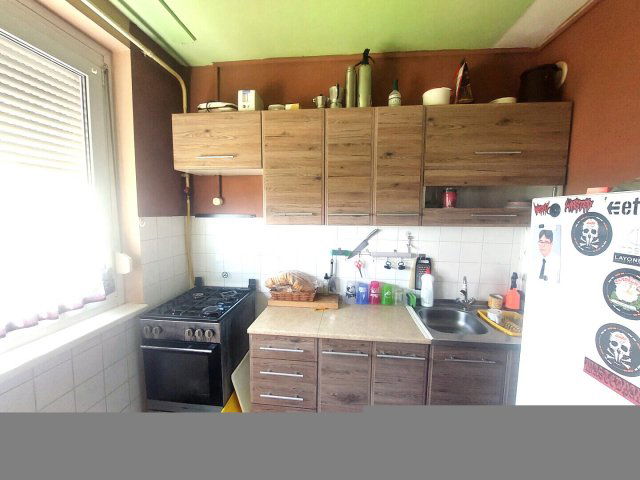 Eladó panellakás, Kiskunfélegyházán 27.5 M Ft, 2 szobás