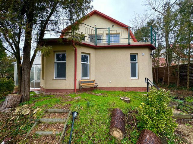 Eladó családi ház, Gödön 134.9 M Ft, 4+1 szobás