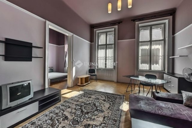 Eladó téglalakás, Budapesten, VIII. kerületben 111 M Ft