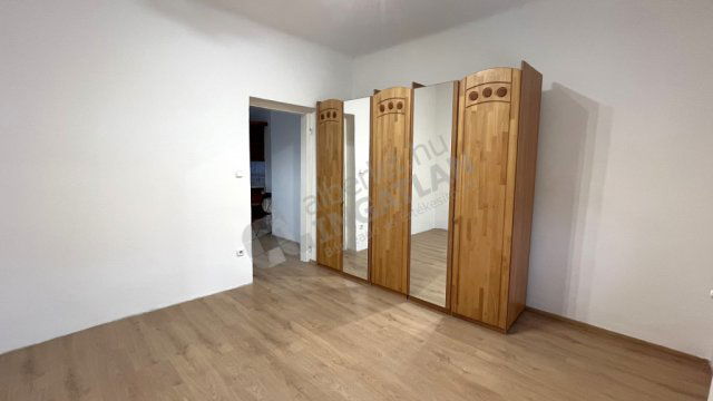 Eladó ikerház, Budapesten, XV. kerületben, Károlyi Sándor úton