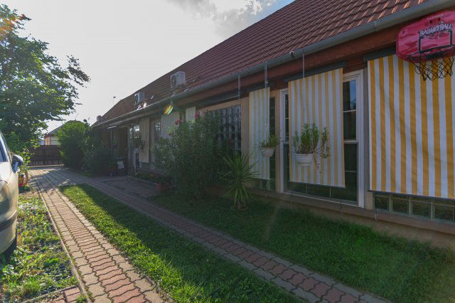 Eladó családi ház, Alsónémediben 89.9 M Ft, 5 szobás