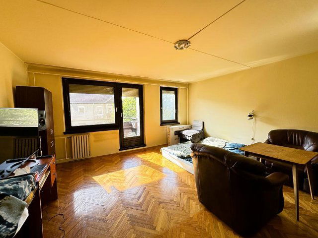 Eladó panellakás, Budapesten, III. kerületben 85.9 M Ft