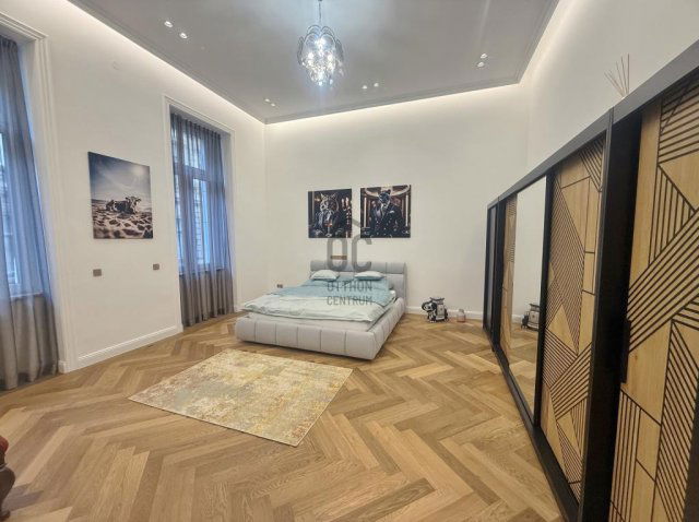 Eladó téglalakás, Budapesten, VI. kerületben 219.9 M Ft