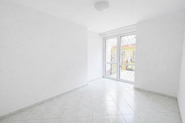 Eladó téglalakás, Budapesten, IV. kerületben, Chinoin utcában