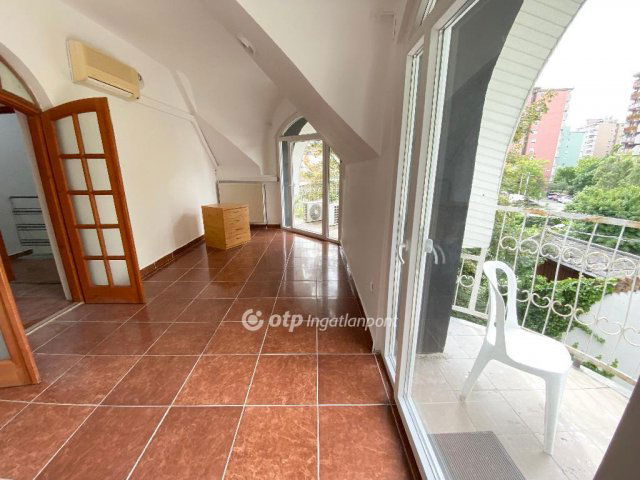 Eladó családi ház, Budapesten, XIV. kerületben 249.9 M Ft