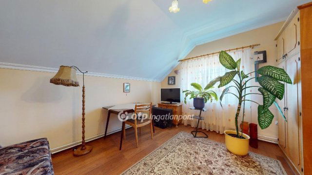 Eladó családi ház, Szirmabesenyőn 89 M Ft, 3+2 szobás