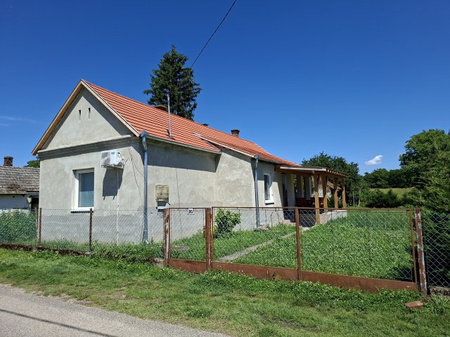 Eladó családi ház, Bélaváron 23.53 M Ft, 28 szobás