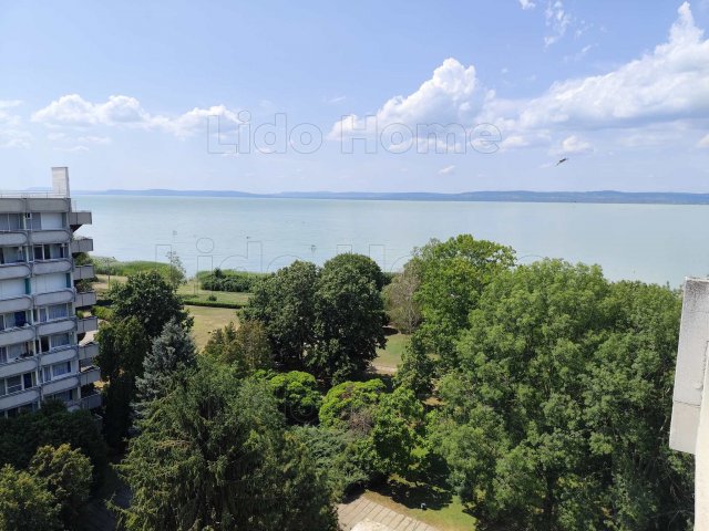 Eladó nyaraló, Balatonföldváron 77.6 M Ft, 2 szobás