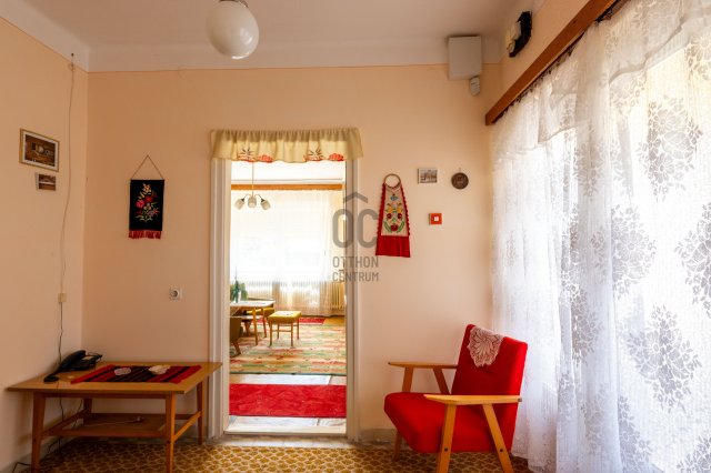 Eladó családi ház, Enyingen 29.5 M Ft, 2 szobás