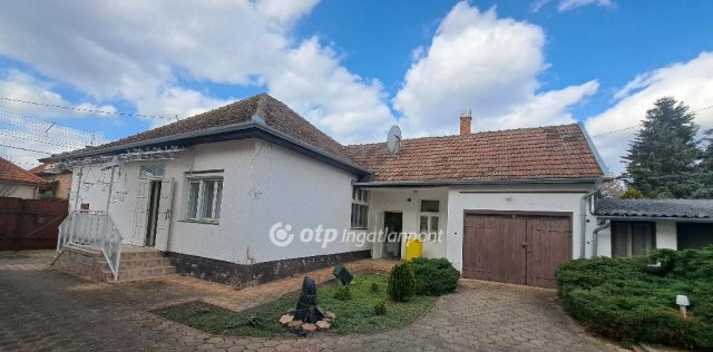 Eladó családi ház, Gyulán 79 M Ft, 3+4 szobás