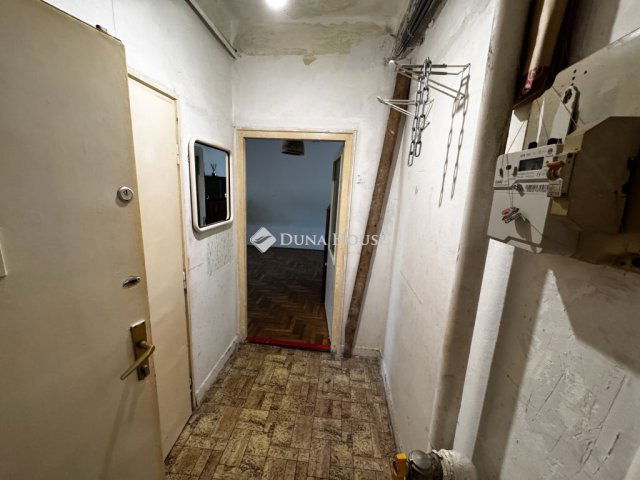 Eladó téglalakás, Budapesten, XXI. kerületben 42.9 M Ft