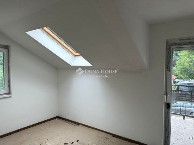 Eladó ikerház, Gödön 115 M Ft, 5 szobás / költözzbe.hu