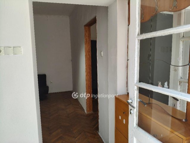 Eladó téglalakás, Budapesten, XIX. kerületben 41.9 M Ft