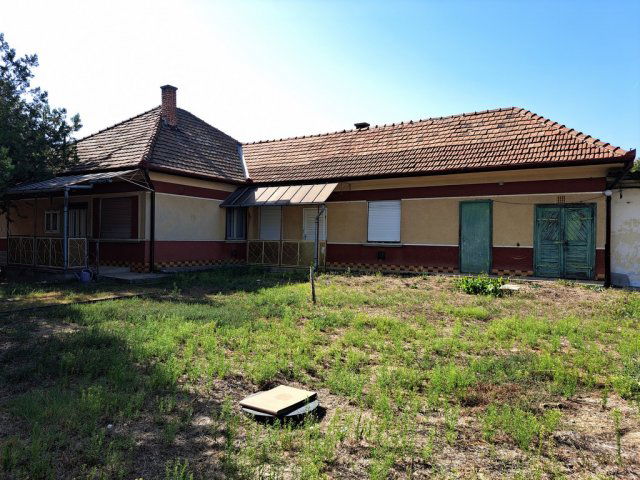 Eladó családi ház, Pilisen, Vasút utcában 41 M Ft, 3 szobás