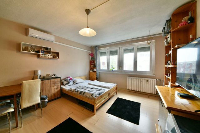 Eladó panellakás, Budapesten, XXI. kerületben 39.9 M Ft, 1 szobás