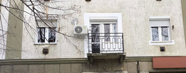 Eladó téglalakás, Pécsett 31 M Ft, 2 szobás