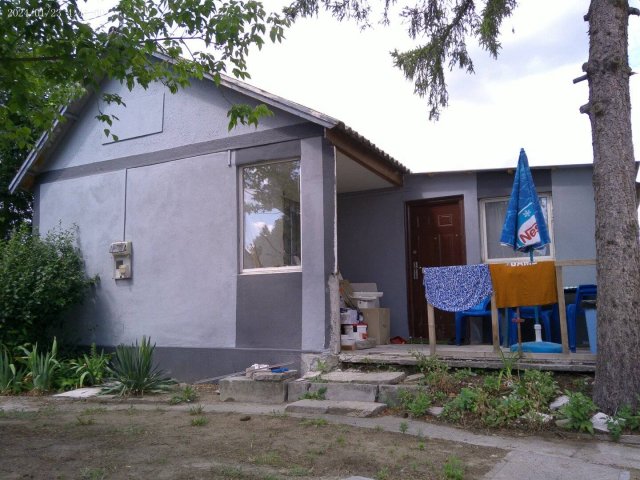 Eladó családi ház, Tápiószentmártonon 19.4 M Ft, 2 szobás